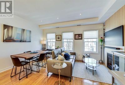 72C COXWELL AVE Toronto ON M4L3A7