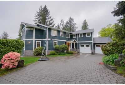 4527 MARINEVIEW CRESCENT North Vancouver BC V7R3P1