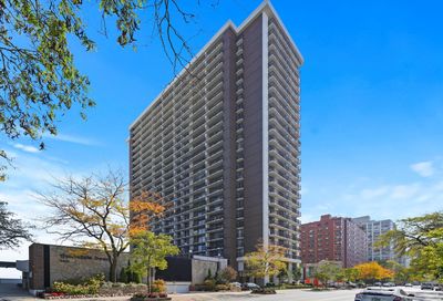 5855 N Sheridan Road Chicago IL 60660