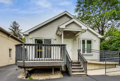 401 E Park Avenue Libertyville IL 60048