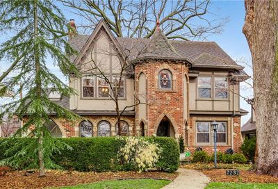 7232 Jarboe Street Kansas City MO 64114