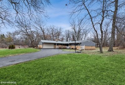 409 E Oakwood Drive Barrington IL 60010