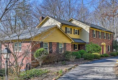 28 Hunters Lane Hendersonville NC 28791