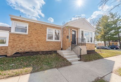 2335 S 14th Avenue North Riverside IL 60546