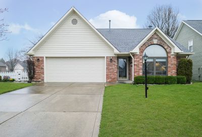 14 Balmoral Court Zionsville IN 46077