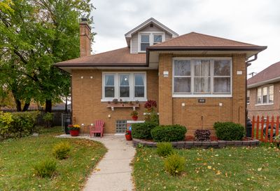 808 S 9th Avenue Maywood IL 60153