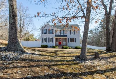 31 Beacon Street Londonderry NH 03053
