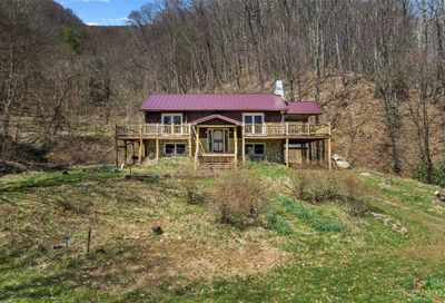 1283 Patsy Creek Road Burnsville NC 28714