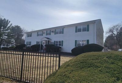 9 Chestnut St Dudley MA 01571