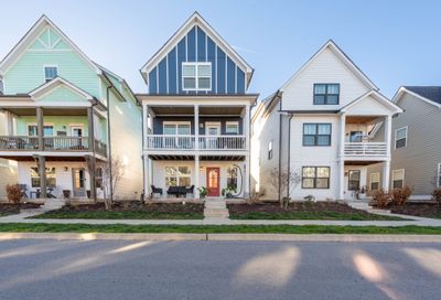 1047 Emery Bay Cir Hendersonville TN 37075