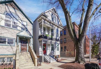 1414 W Fletcher Street Chicago IL 60657