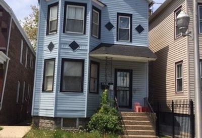 8612 S Escanaba Avenue Chicago IL 60617