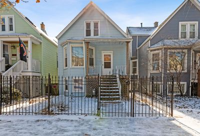 3339 W Berteau Avenue Chicago IL 60618