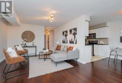 #317 -1863 QUEEN ST E Toronto ON M4L3Y6