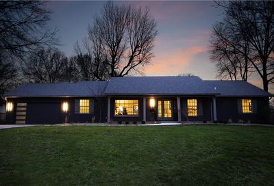 9718 Wenonga Lane Leawood KS 66206
