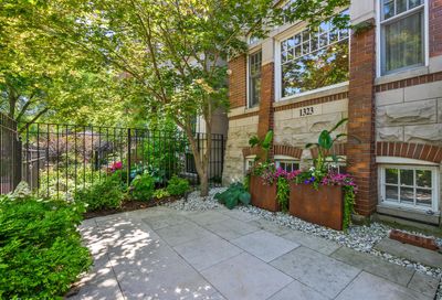 1323 W School Street Chicago IL 60657
