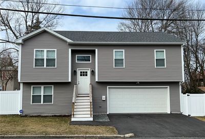 61 Norton Street Pawtucket RI 02860
