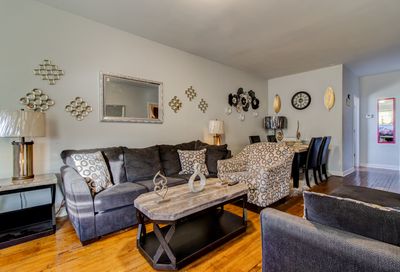 3056 E 87th Street Chicago IL 60617