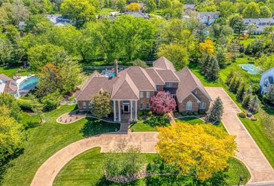 1138 Highland Pointe Drive Town And Country MO 63131