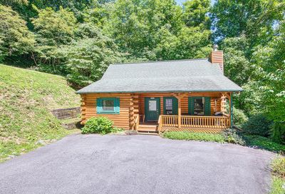 630 Nottingham Road Maggie Valley NC 28751