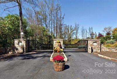 48 Longspur Lane Asheville NC 28804
