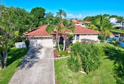 1402 Vendome Court Cape Coral FL 33904