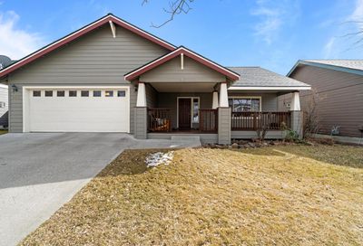 20711 Nicolette Drive Bend OR 97701