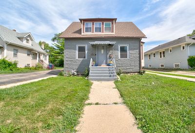 1609 S 9th Avenue Maywood IL 60153