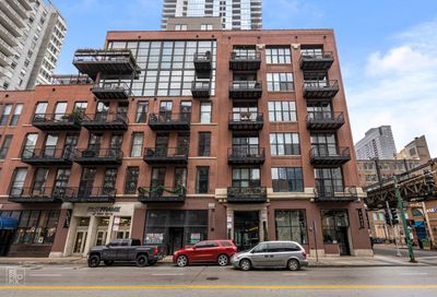 300 W Grand Avenue Chicago IL 60654