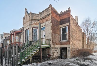 4131 W Gladys Avenue Chicago IL 60624