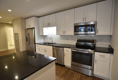 3833 N Broadway Street Chicago IL 60613