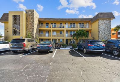 6651 Sunset Way St Pete Beach FL 33706