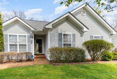 1129 Mcdonough Cir Thompsons Station TN 37179