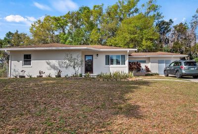 703 S Lakeshore Boulevard Howey In The Hills FL 34737