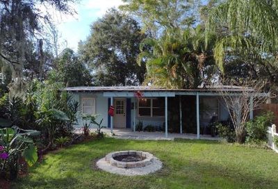 12304 Woodleigh Avenue Tampa FL 33612