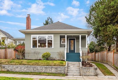 2313 N 61st Street Seattle WA 98103