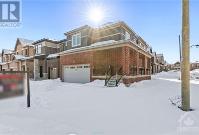 321 CLOYNE CRESCENT Ottawa ON K2J6W4