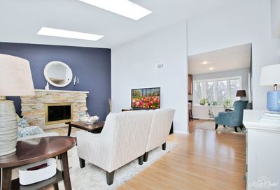 28016 N Lakeview Circle McHenry IL 60051