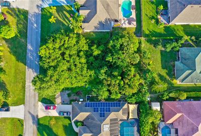 490 SW Kabot Avenue Port Saint Lucie FL 34953