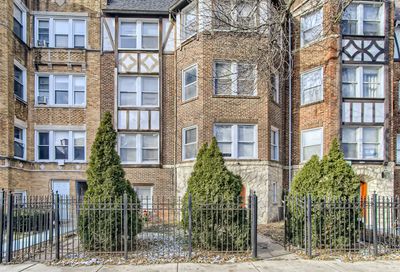 6322 N Mozart Street Chicago IL 60659