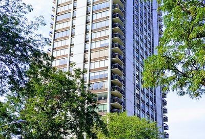 1455 N Sandburg Terrace Chicago IL 60610