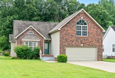 1886 Sage Meadow Ln Clarksville TN 37040