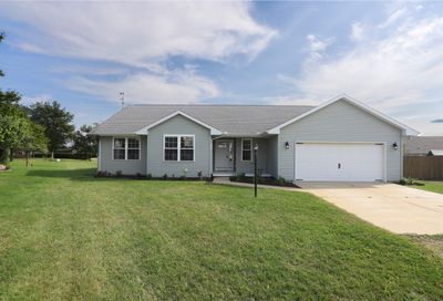 609 Folsom Court Sidney IL 61877