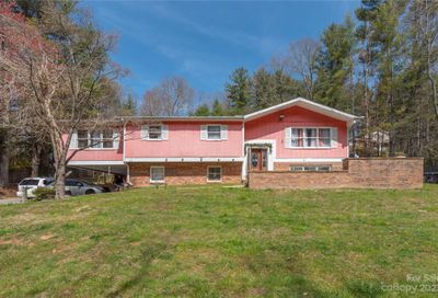 821 Anne Avenue Hendersonville NC 28739