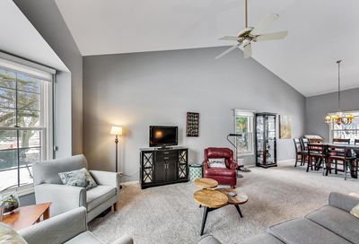 1115 Cedar Creek Drive Lake Zurich IL 60047