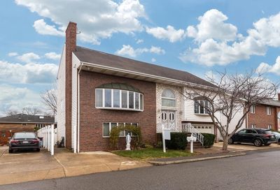 65 Greentree Lane Revere MA 02151