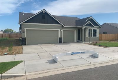 233 NW Double Eagle Ave Madras OR 97741