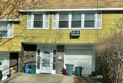 240-15 68th Ave Douglaston NY 11362