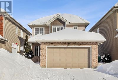 117 CORAL BERRY AVENUE Ottawa ON K1V2K4