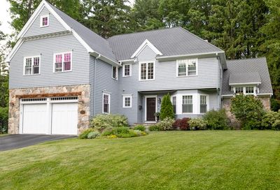 16 Hobart Rd Wellesley MA 02482